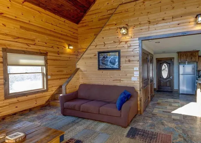 Casa rural Moose | Secluded W/ Private Pond *
