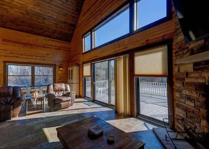 Moose | Secluded W/ Private Pond Casa rural Sullivan